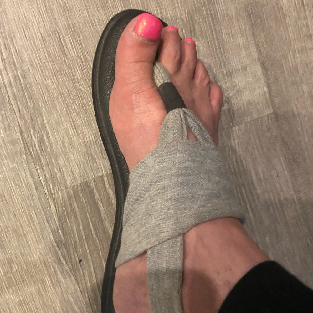 Sanuk Yoga Sling.  Gray, Size 7. Worn once.